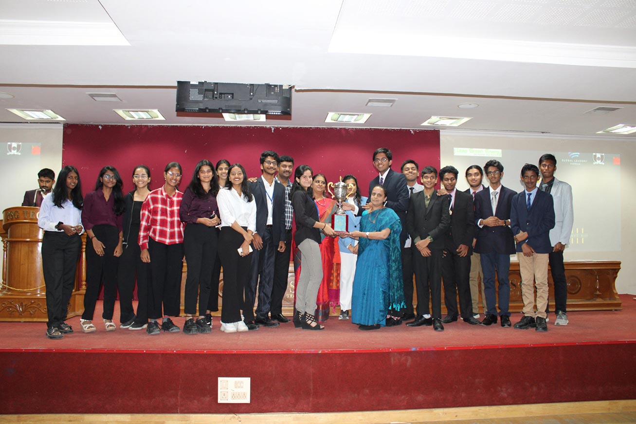 Yuvabharathi lifts the Best Delegation award at YLGC XIII | Best CBSE School in Coimbatore
